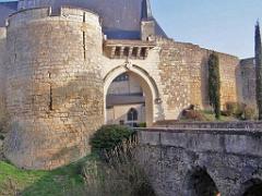 149 CHATEAU DE MONTREUIL BELLAY MAINE ET LOIRE 2016_000005